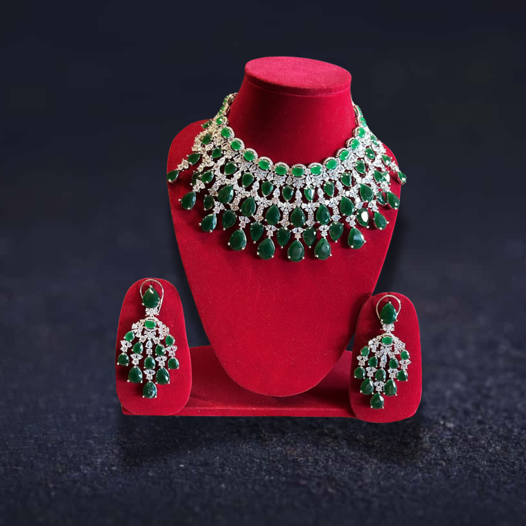 Ad jewellery  With green semi precious colour stones