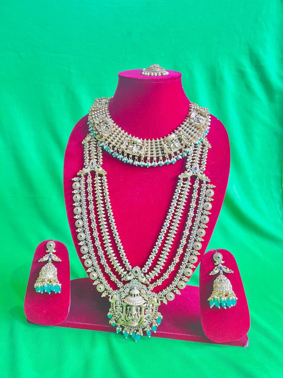Exquisite 'Vaddanam' & 'Kasu Mala' Style Temple Jewelry Set - Antique Gold Finish
